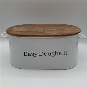 White Metal Bread Box with Wooden Lid